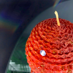 Свеча из вощины декоративная Шар