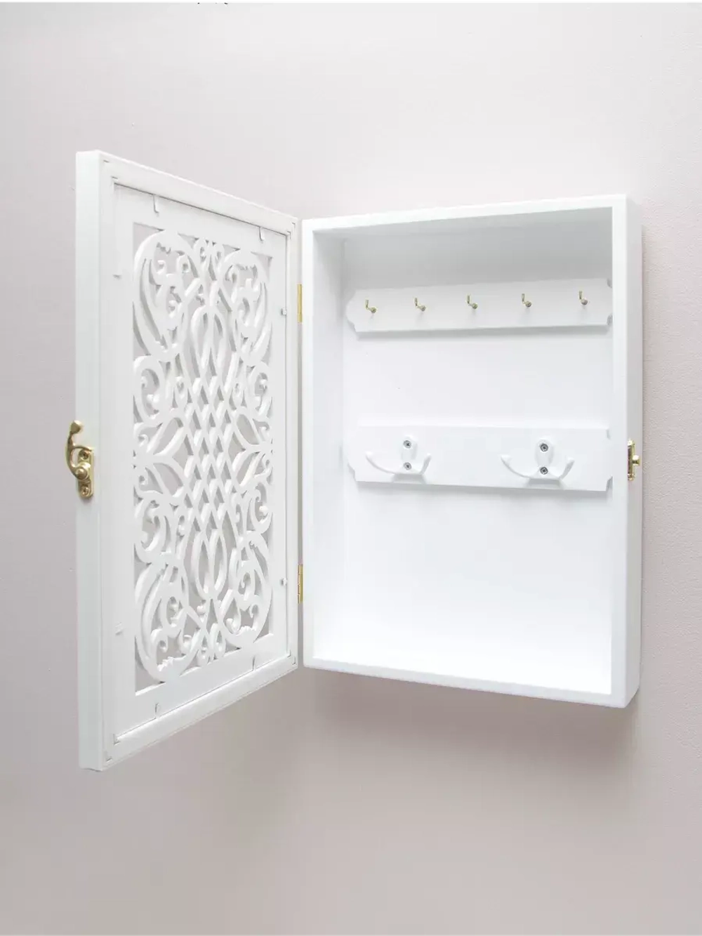 Ключница настенная в прихожую закрытая