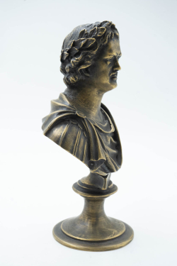 Петра I. Бюст императора. Россия, Санкт-Петербург.  Бронза фабрика Ф Шопенъ. Модель 1868г. Реплика.