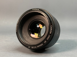 Canon EF 50mm 1.8 II в мануале жужжит, AF рабочий