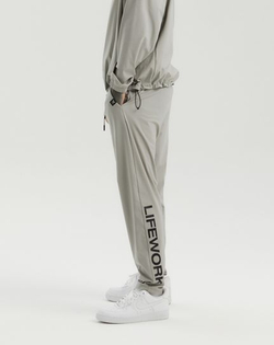 Брюки slim fit с логотипом