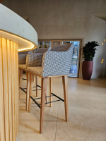 Мебель для кафе и ресторанов — изготовление под проект и формат заведения