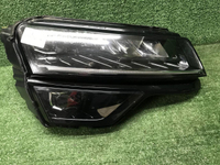 Фара правая Skoda Karoq (2017-2021) LED