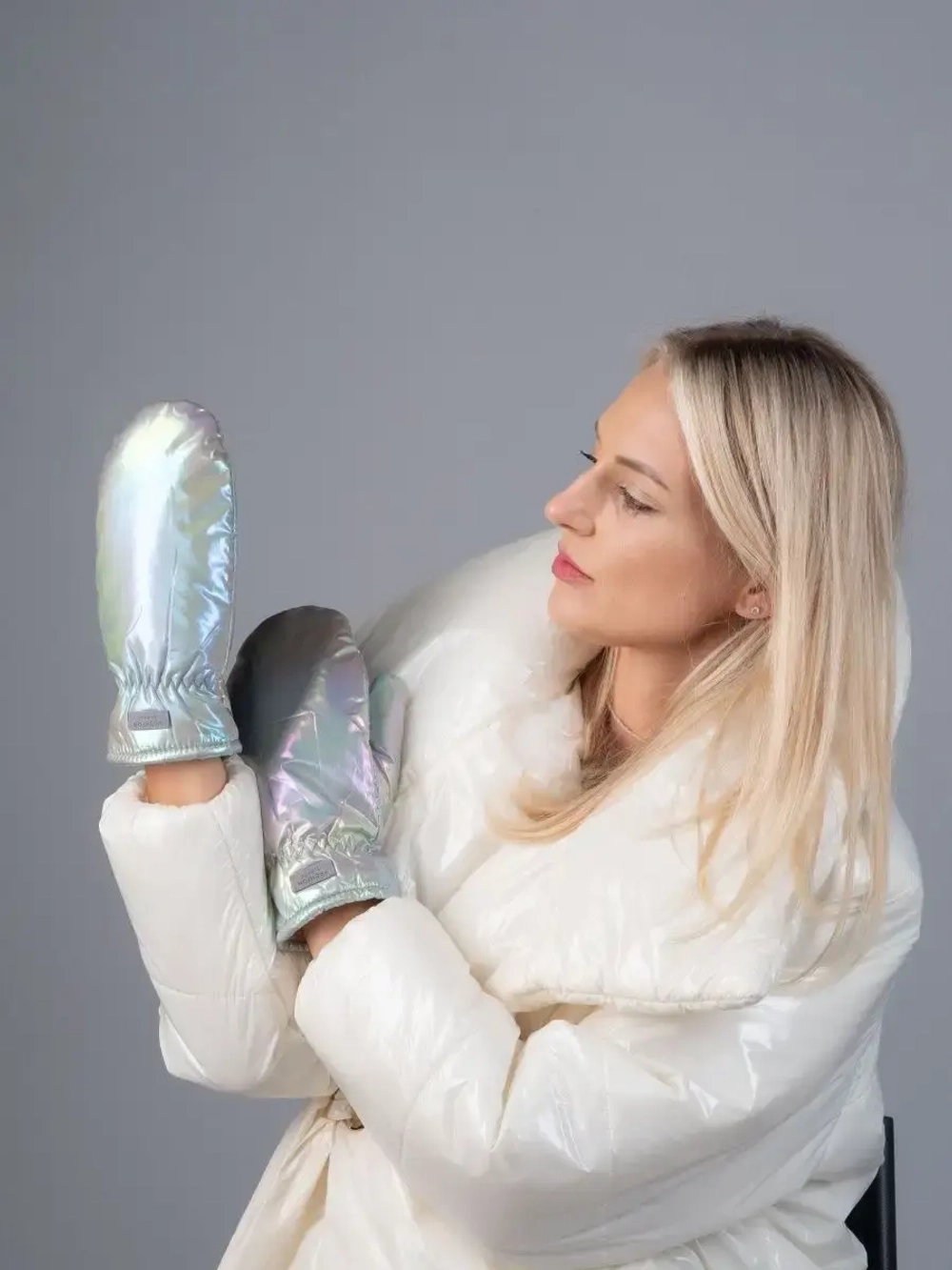 Варежки женские зимние непромокаемые болоньевые