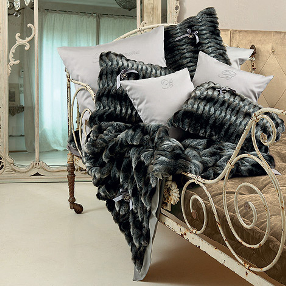 Подушка декоративная 42х42 Blumarine Madame Италия