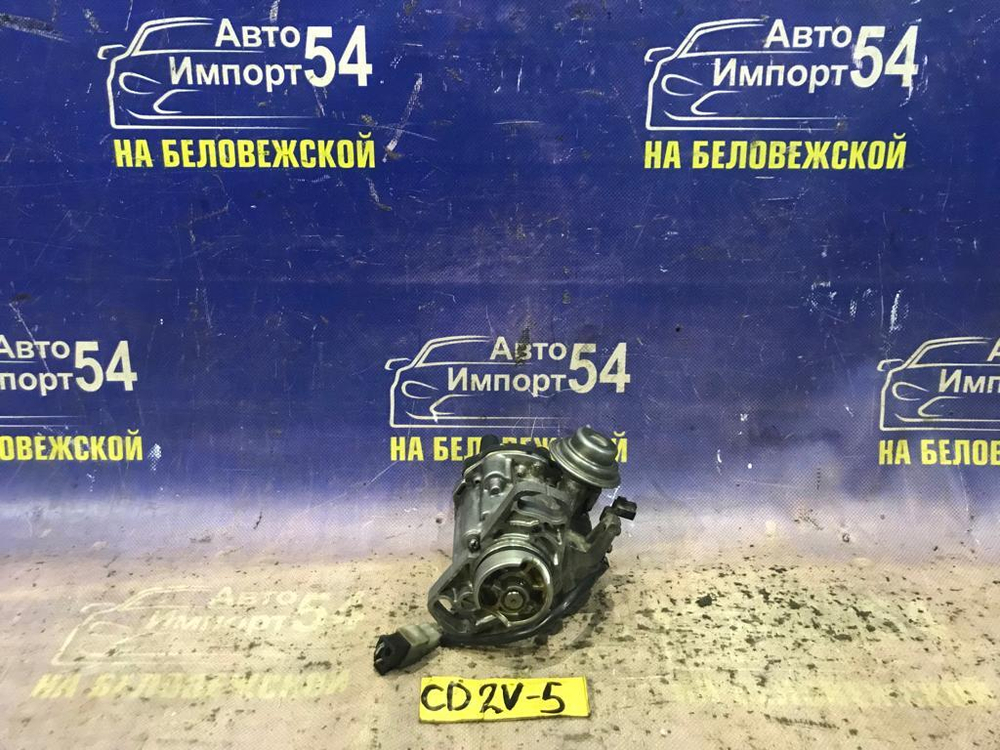 Трамблер MITSUBISHI LIBERO 2001