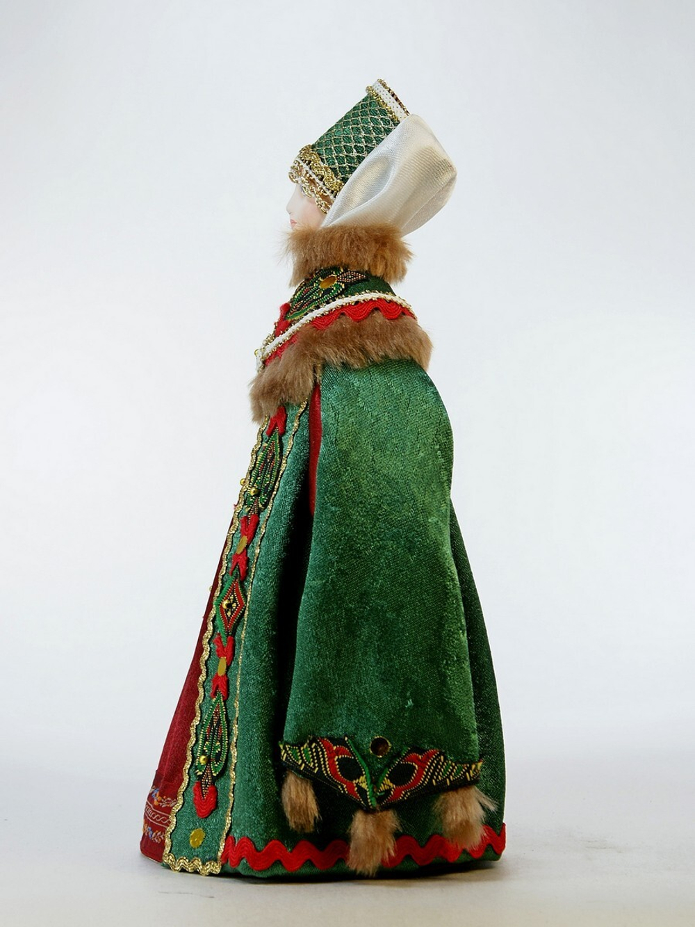 Кукла коллекционная Боярыня в распашной телогрее