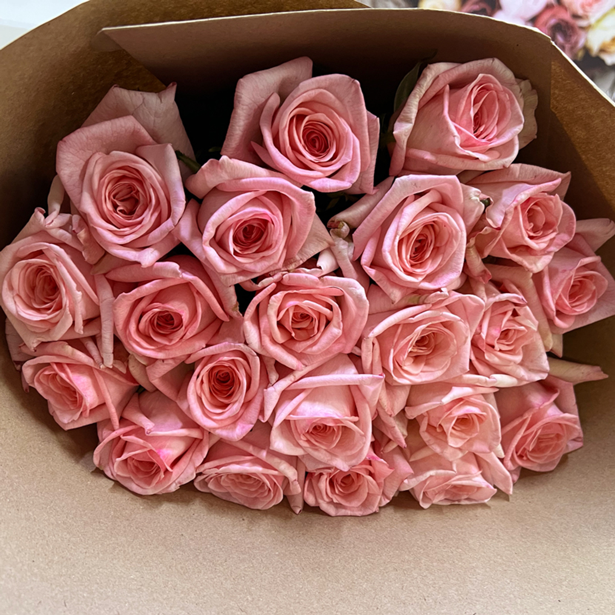 букетики Пинк О'Хара (Pink O'Hara) — 21 роза на 40 см