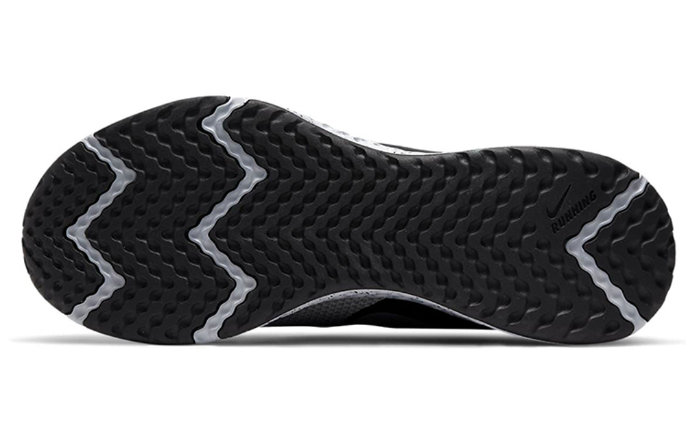 Кроссовки Nike Revolution 5