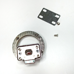 Замок-защелка на винтах 26*34