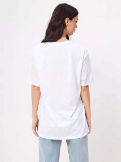 Футболка нарядная с рисунком цветы