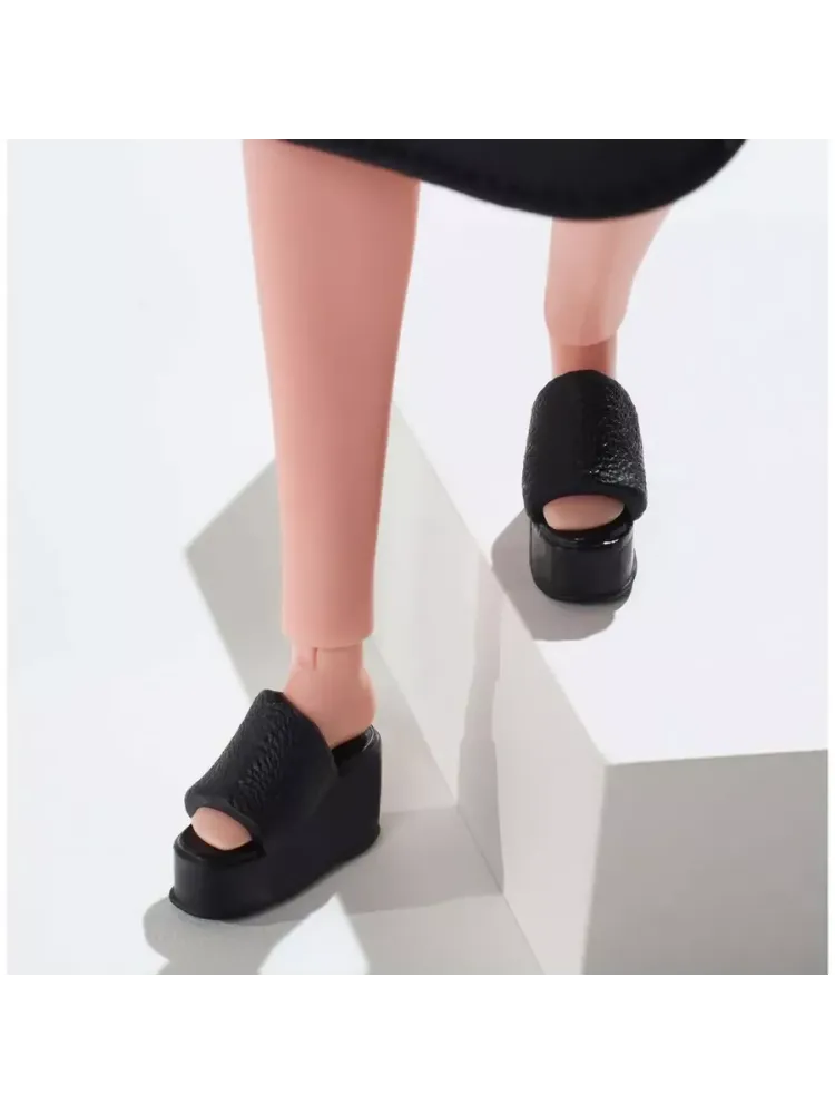 Кукла Барби Looks брюнетка GXB29