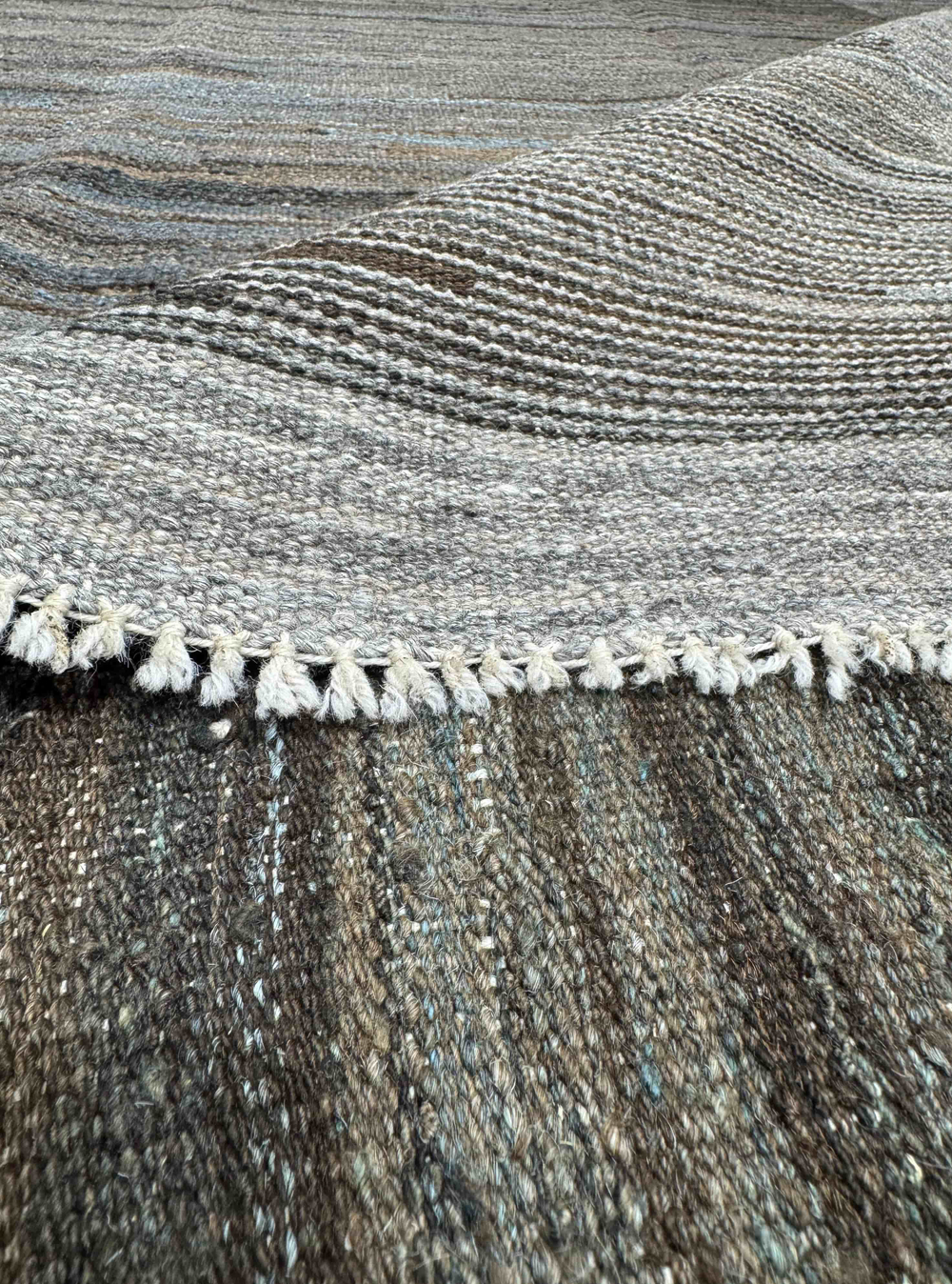 Modern kilim 250 x 335 см
