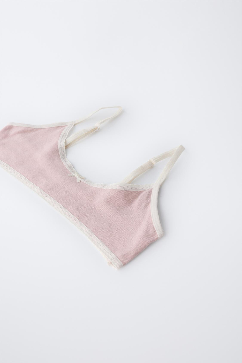 ZARA НАБОР ИЗ ТРЕХ ТОПОВ В ЦВЕТОЧЕК, РОЗОВЫЙ