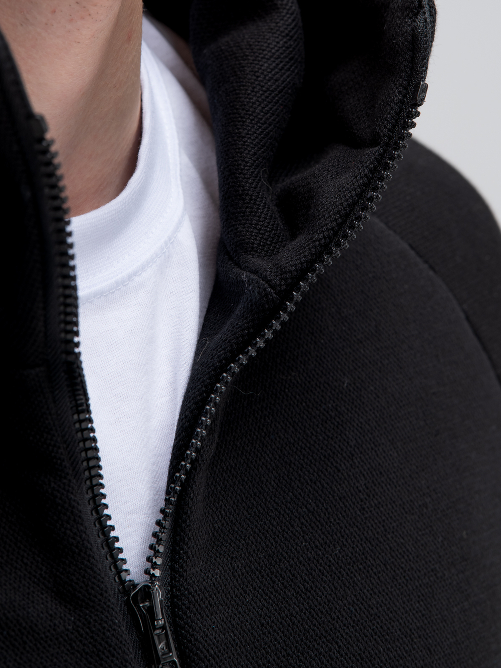 Толстовка на молнии с капюшоном теплая. Уголь