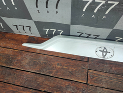 Накладка крышки багажника Toyota RAV4 V (XA50) 18-нв Б/У Оригинал 768010R110