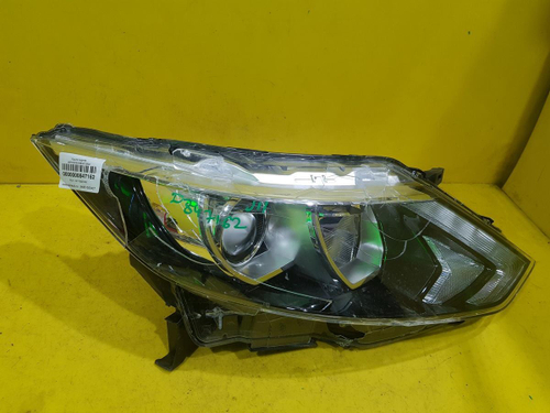 Битая Фара правая Nissan Qashqai J11 13-19 галоген