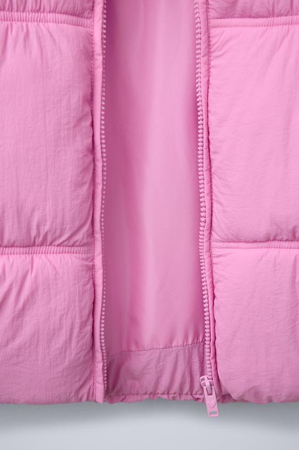 ZARA СТЕГАНАЯ КУРТКА, РОЗОВЫЙ