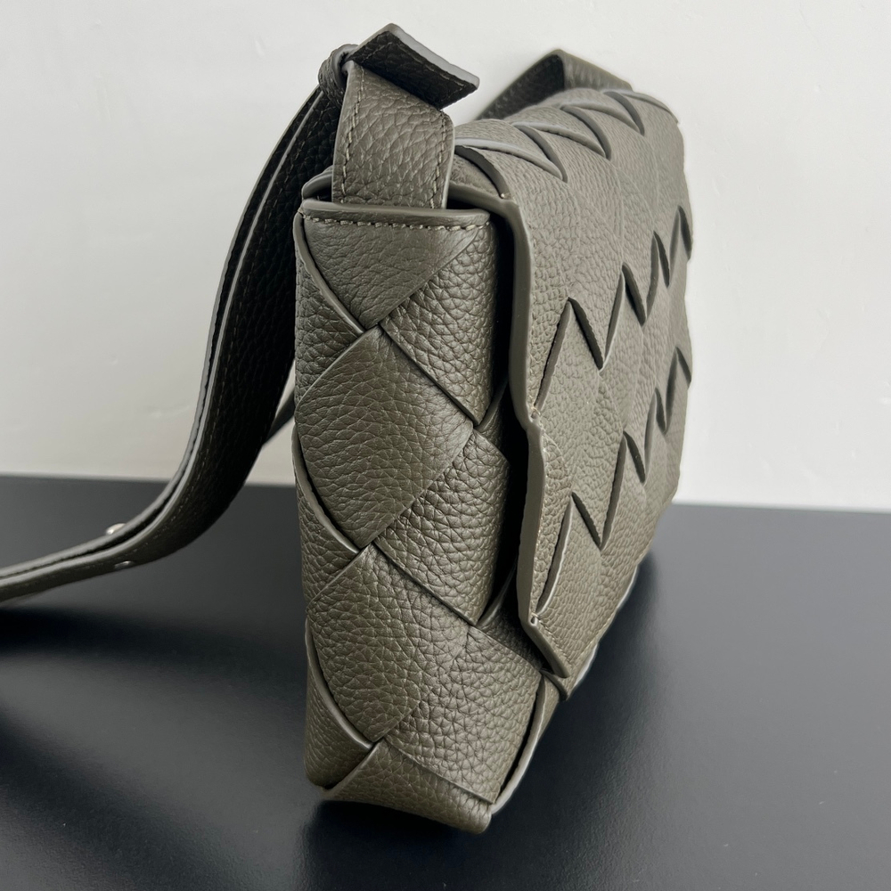 Bottega Veneta Diago 22 cm