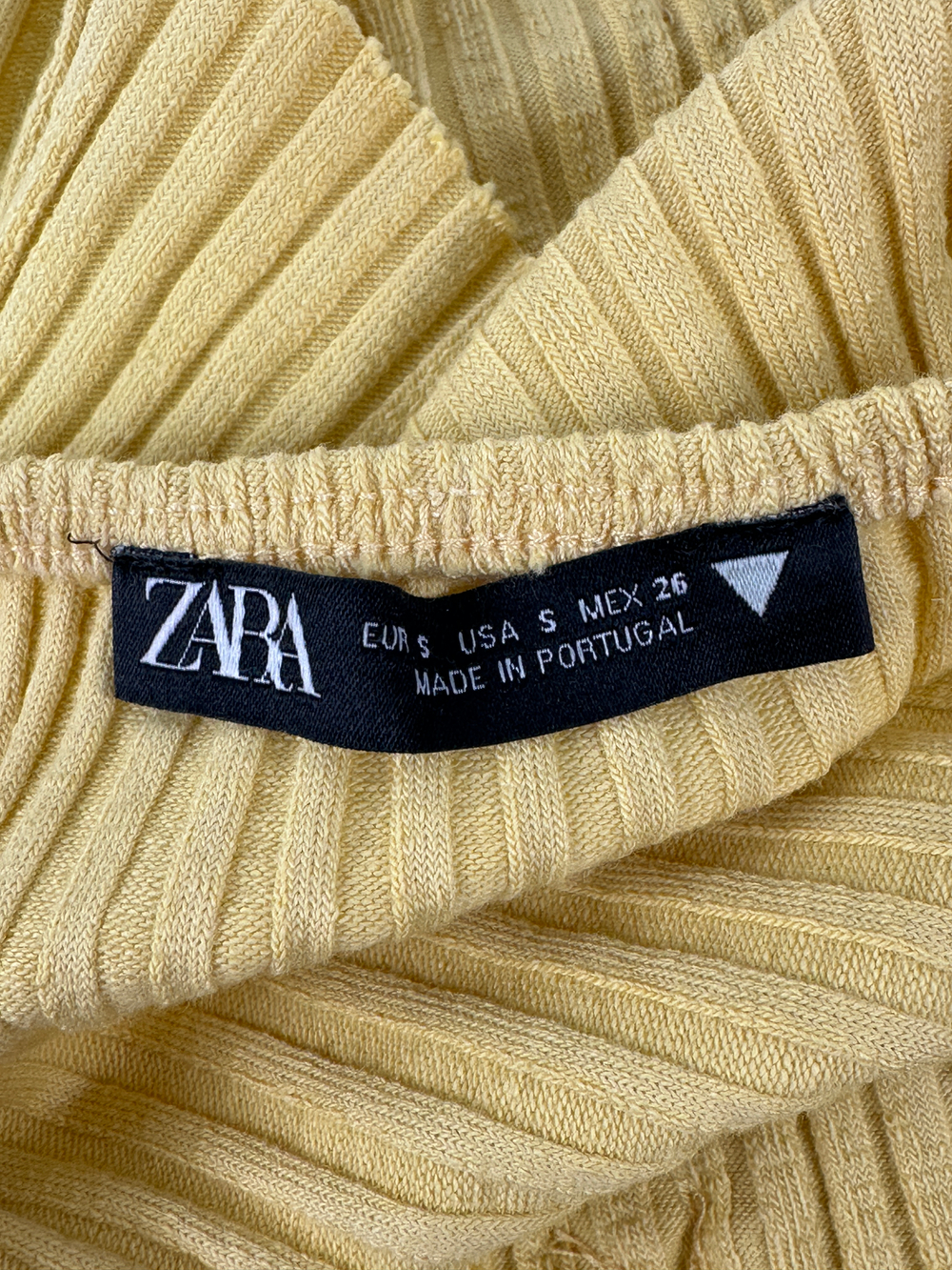 Топ Zara