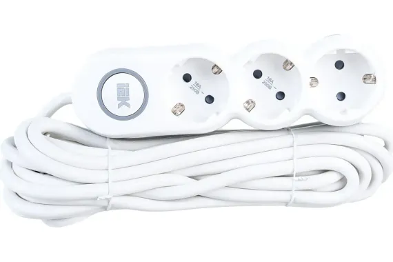 Удлинитель IEK Uno 3*5 ПВС 3*1,5 с заземлением 39713