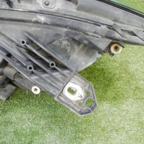 Фара правая Mercedes CLA C117 (2016-2019) LED