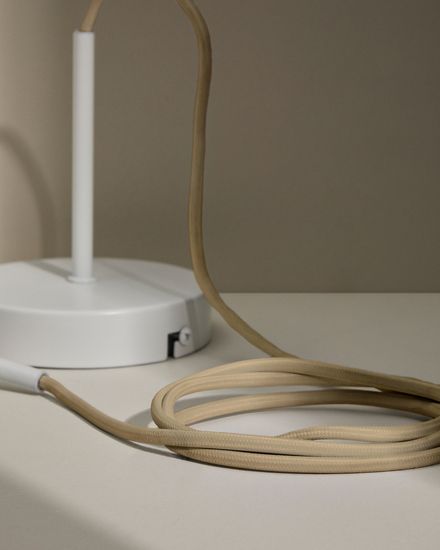 Основание металлического светильника Fluvia белого цвета, 150 см