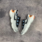 j4SP10CiUlg