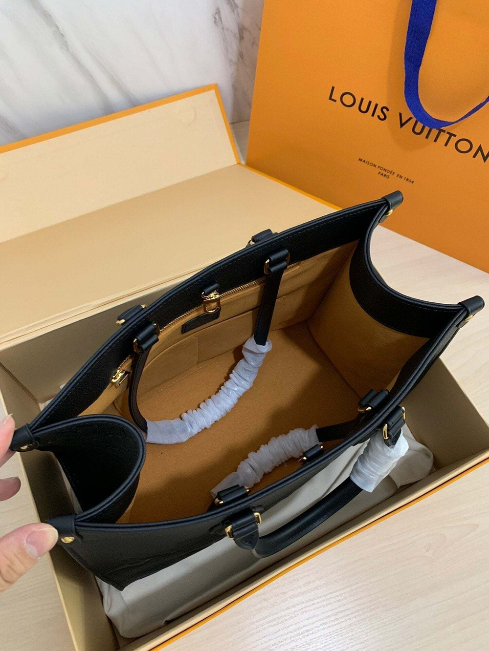 Louis Vuitton Onthego MM