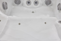 Гидромассажный спа-бассейн Victoria Star VS-605L для зимнего использования