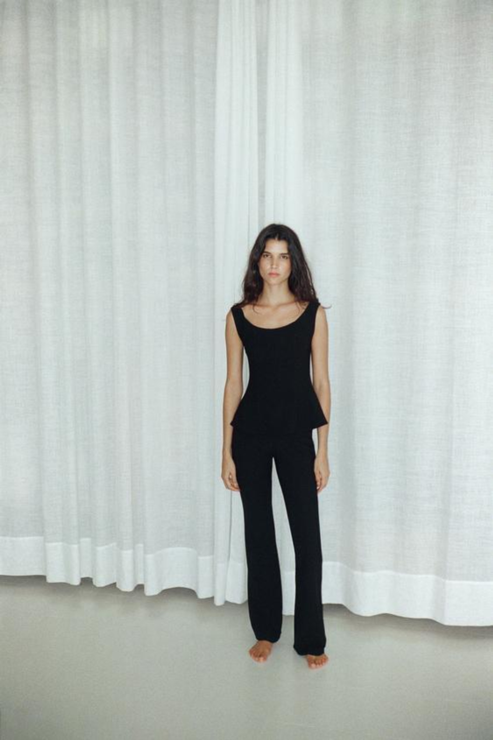 ZARA БРЮКИ FLARE ИЗ КРЕПА, ЧЕРНЫЙ