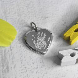 Серебряный кулон подвеска сердце с отпечатком ладошки на заказ