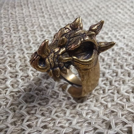 Кольцо. Череп дракона