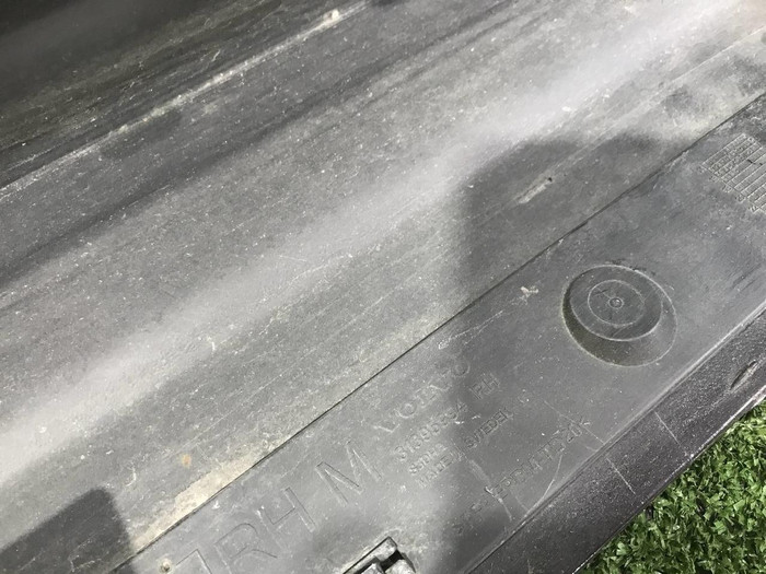 Накладка порог правая Volvo XC90 2 (2014-н.в.)