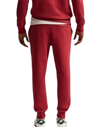 Мужские теннисные штаны Nike Club Jogger - team crimson/white