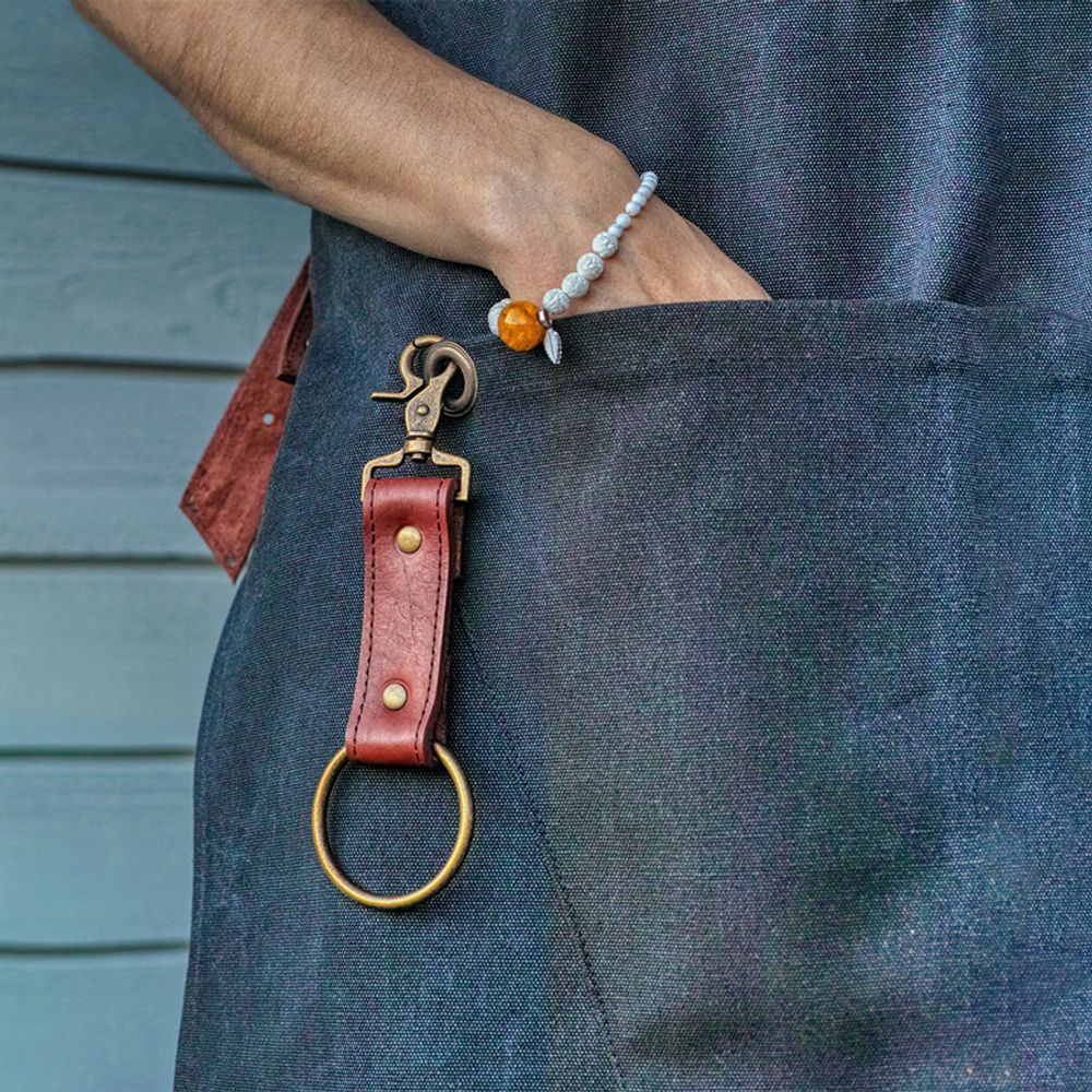 Фартук для готовки с кожаными вставками