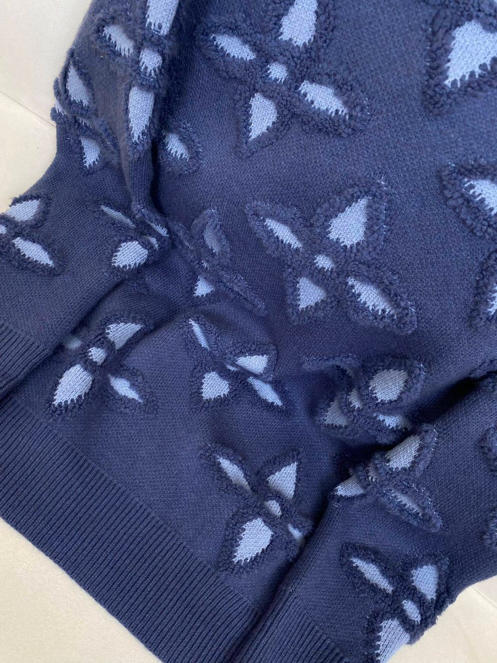 Louis Vuitton Sweatshirt