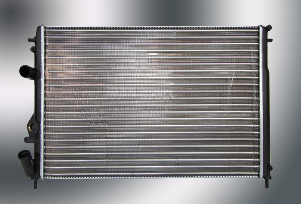 Радиатор охлаждения Renault Megane 1