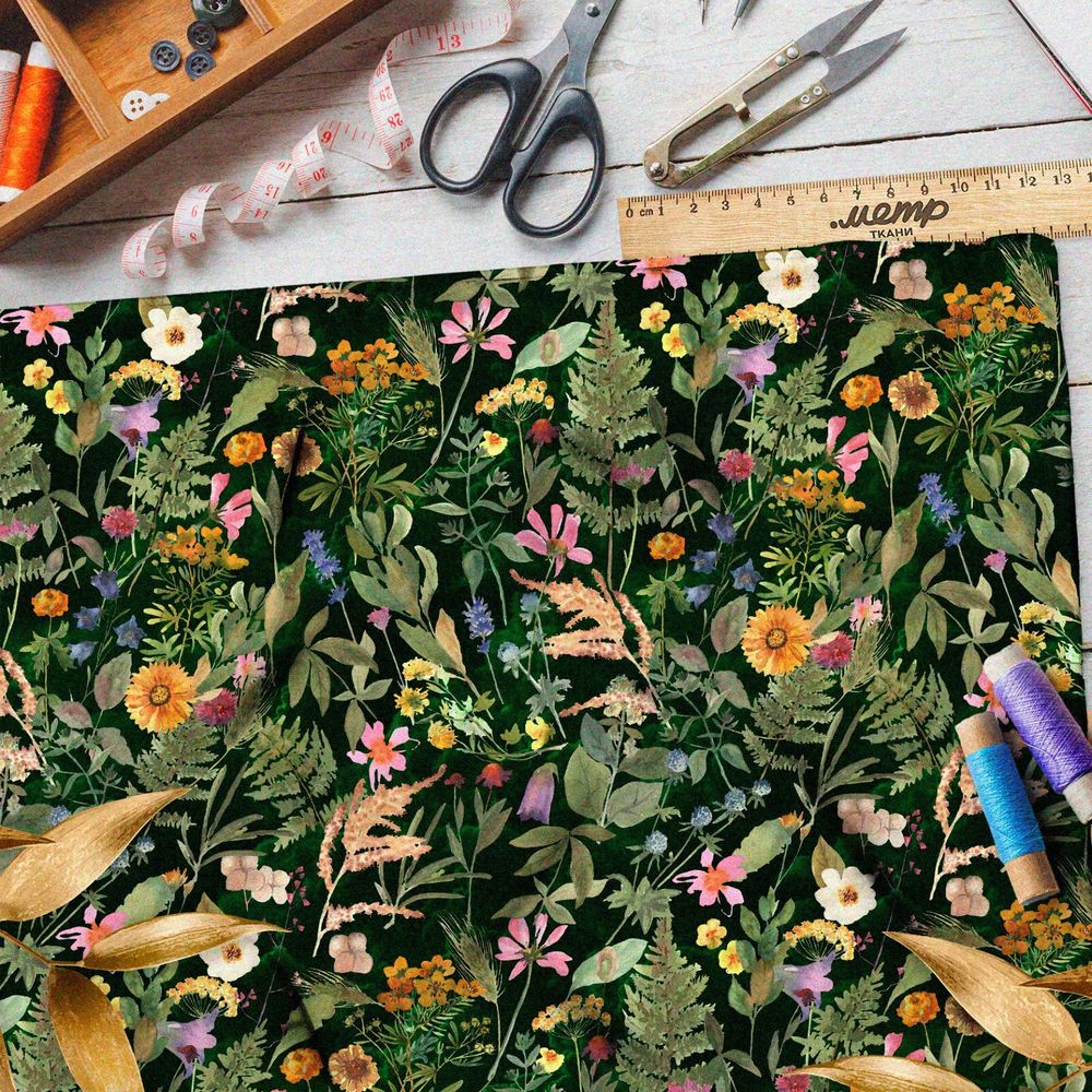 Ткань шифон цветы, колосья и трава на чёрном фоне