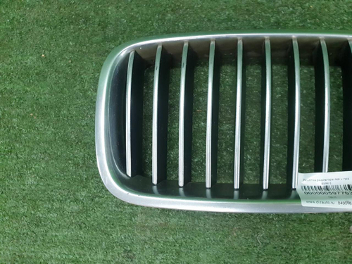 Решетка радиатора левая BMW 5er F10 F11 (2009-2013)