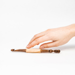 Деревянный крючок для вязания из кедра 6 мм. K300