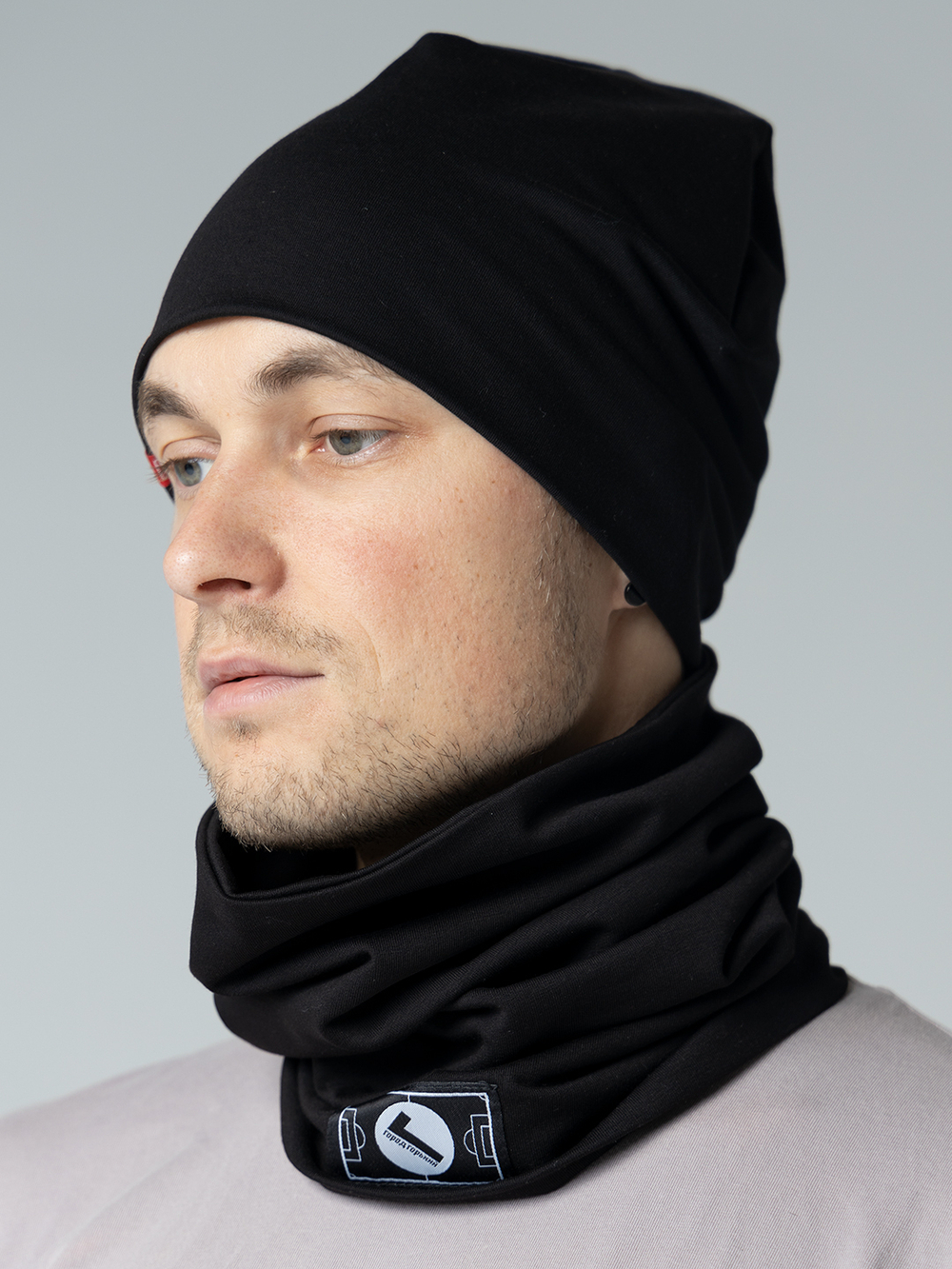 Шапка трикотажная Город Горький черная