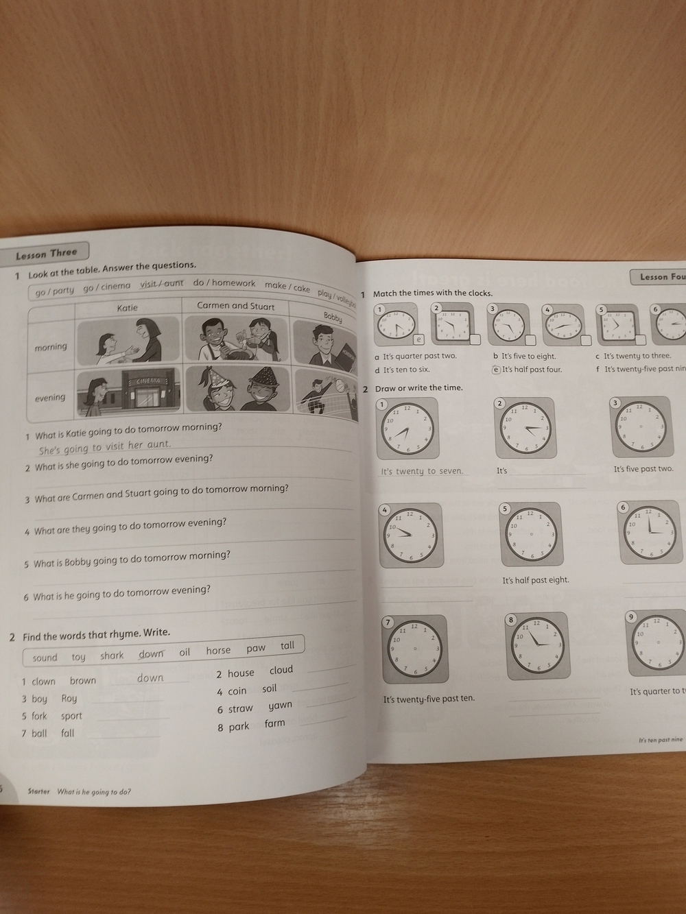 Family and friends 2nd edition level 4 Workbook