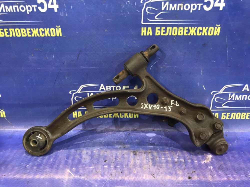 Рычаг передний левый TOYOTA CAMRY 1995