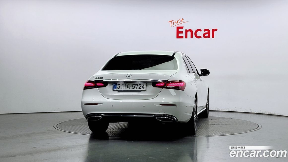 Mercedes-Benz E-Class W213 E250 Avangarde (08.2021)
