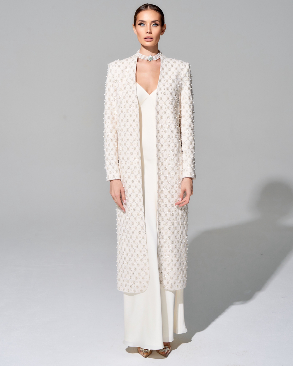 Кардиган из премиального твида с отделкой жемчугом