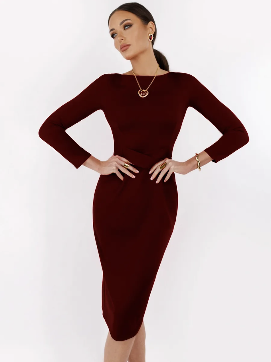 Платье облегающее миди
