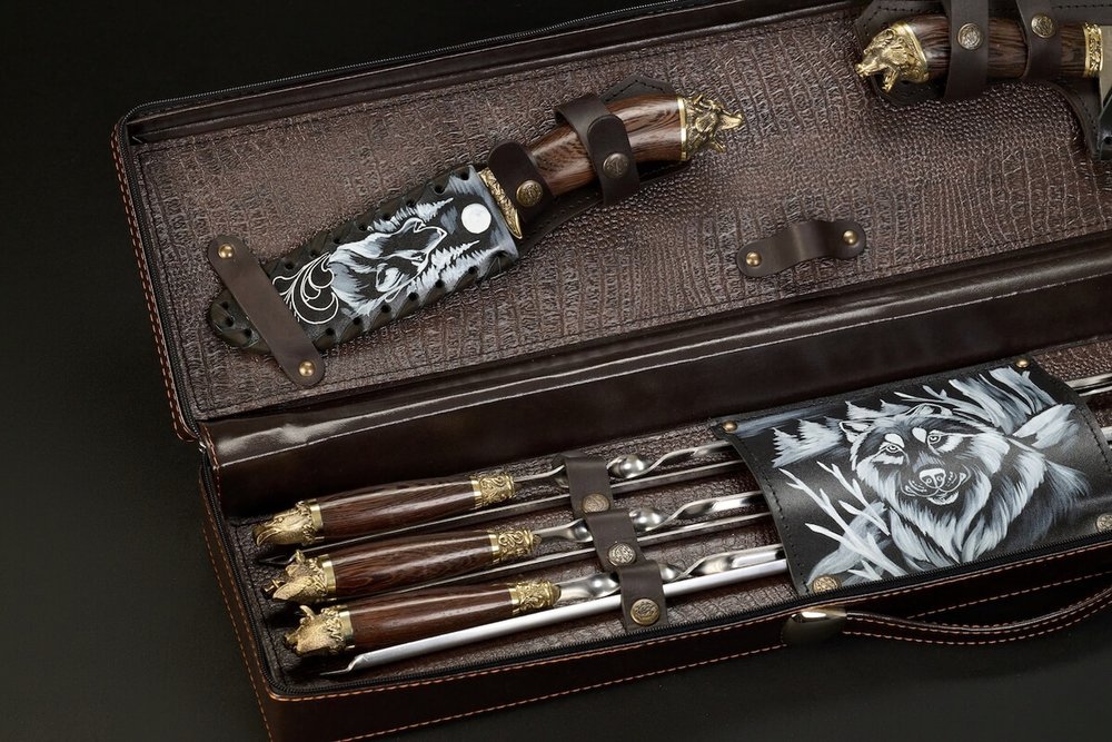 Подарочный набор шампуров в кейсе "Волк №3"