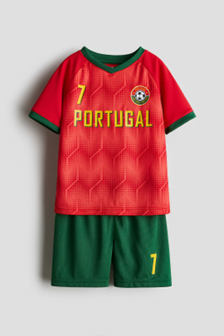 H&M Комплект из шортов и футболки, красный