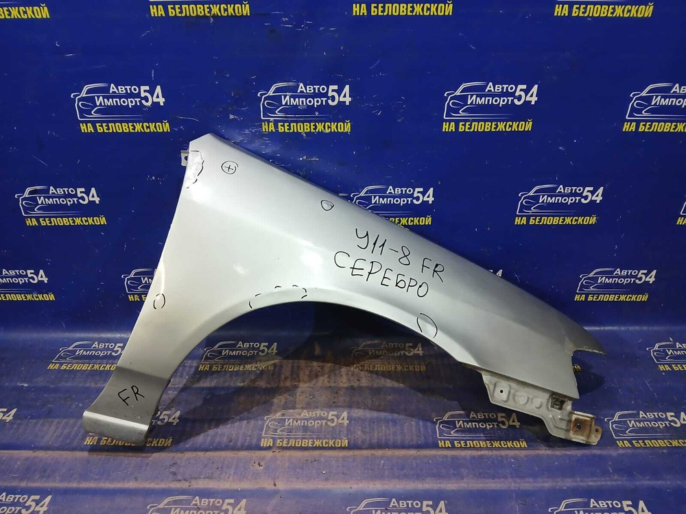 Крыло переднее правое NISSAN AD 2001